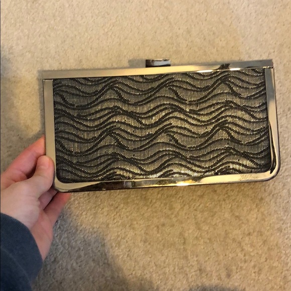 Accessories - Metallic clutch